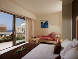 Superior Guest Room Sharing Pool Garden View